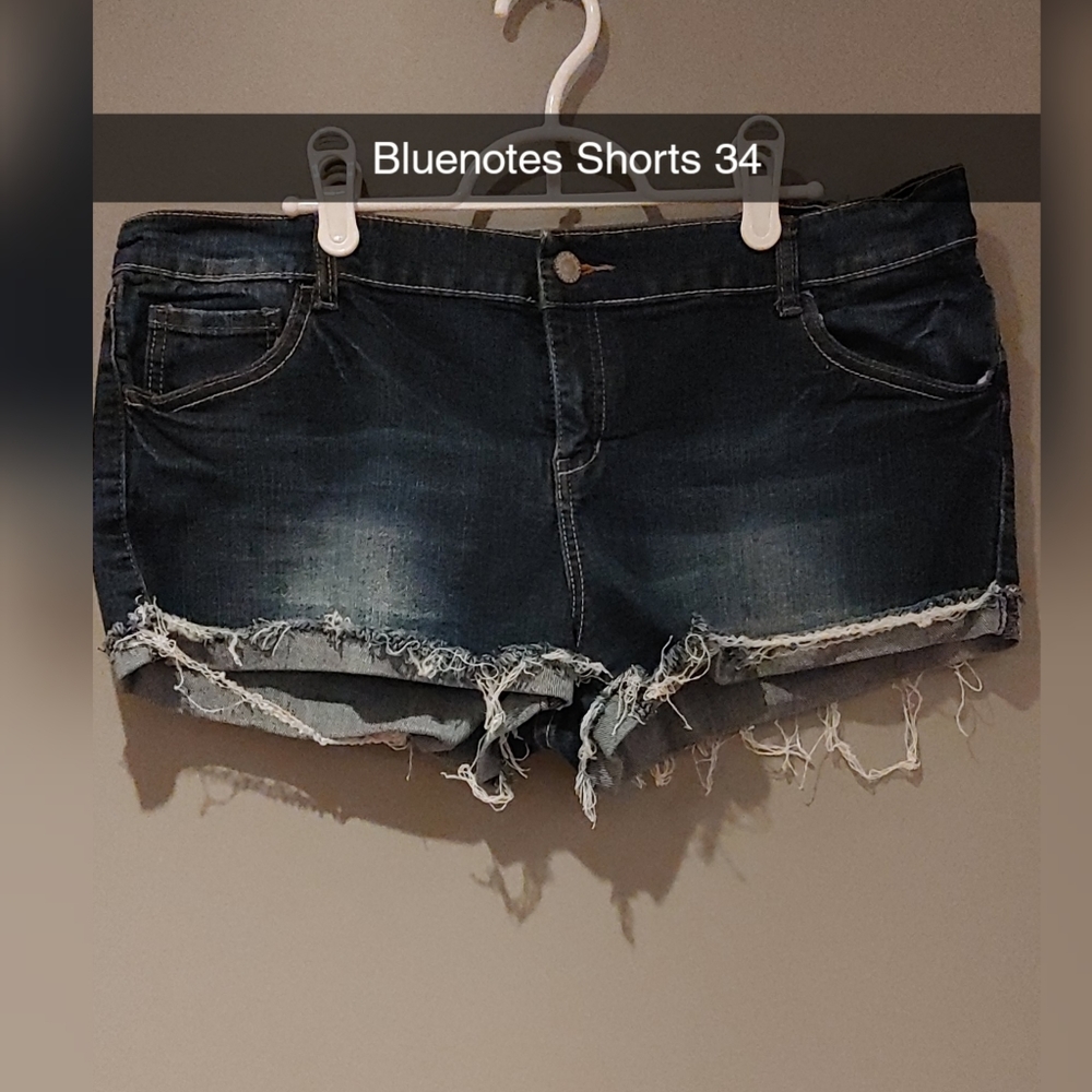 Ripped Jeans Shorts